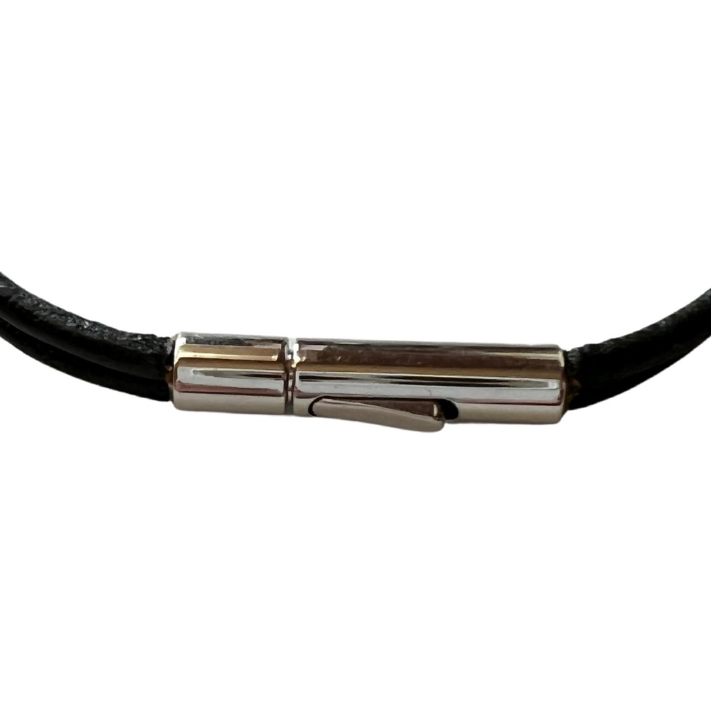 Love Forever Engraved Black Leather Bracelet In English & German - Picture 5 of 5
